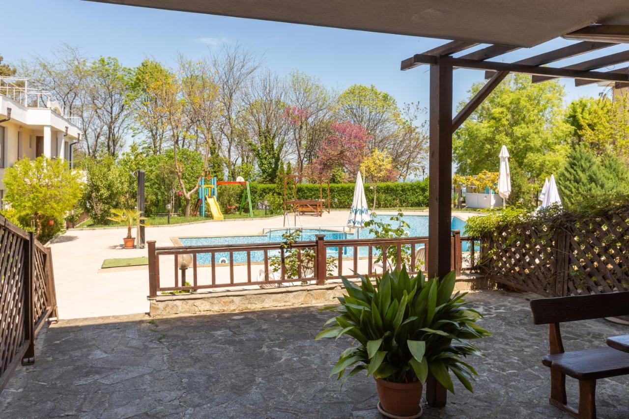 Aparthouse Paradise Bay Sozopol Exterior photo