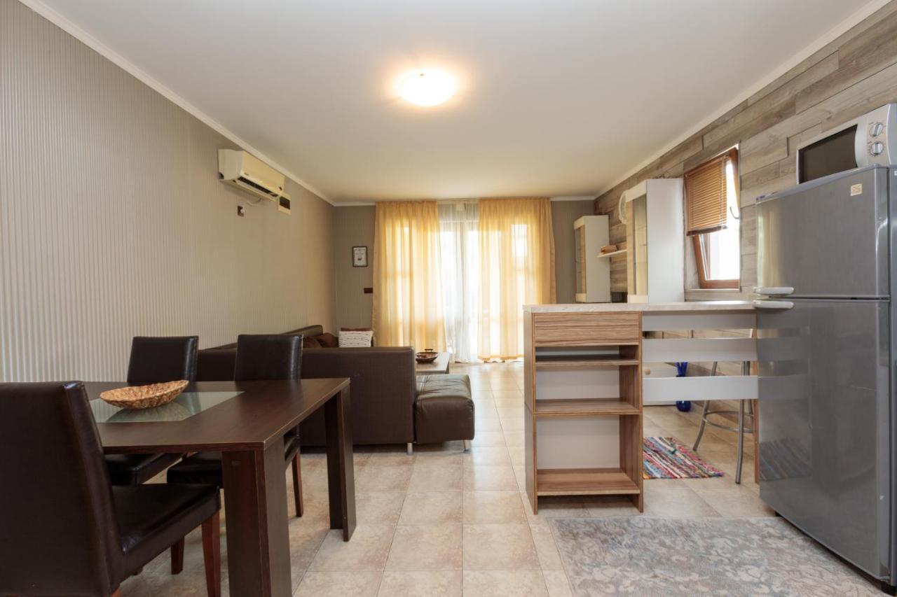 Aparthouse Paradise Bay Sozopol Exterior photo