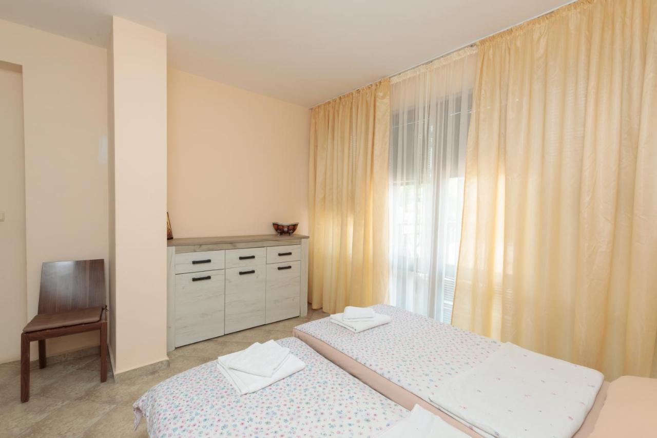 Aparthouse Paradise Bay Sozopol Exterior photo
